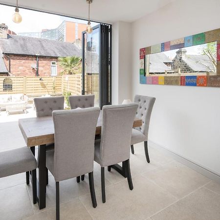Townhouse By Harrogate Serviced Apartments Exterior photo
