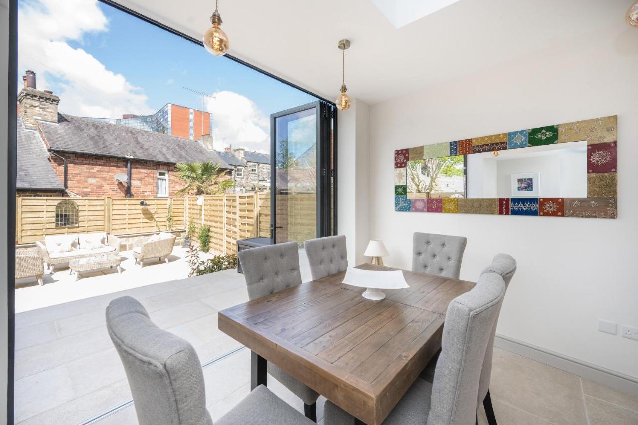 Townhouse By Harrogate Serviced Apartments Exterior photo