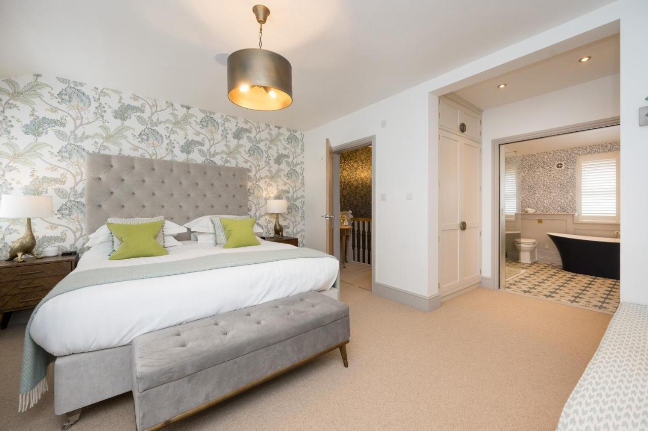 Townhouse By Harrogate Serviced Apartments Exterior photo